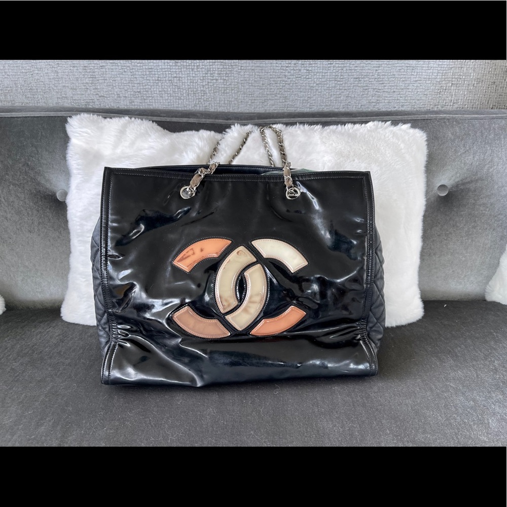 Chanel Logo Black Patent Leather Handbag
